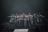 「欅坂46 2nd YEAR ANNIVERSARY LIVE」4月8日公演の様子。