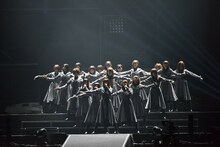 「欅坂46 2nd YEAR ANNIVERSARY LIVE」4月8日公演の様子。