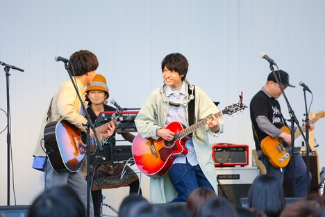 さくらしめじ1stフルアルバム「ハルシメジ」リリース記念フリーライブイベントの様子。（Photo by HAJIME）