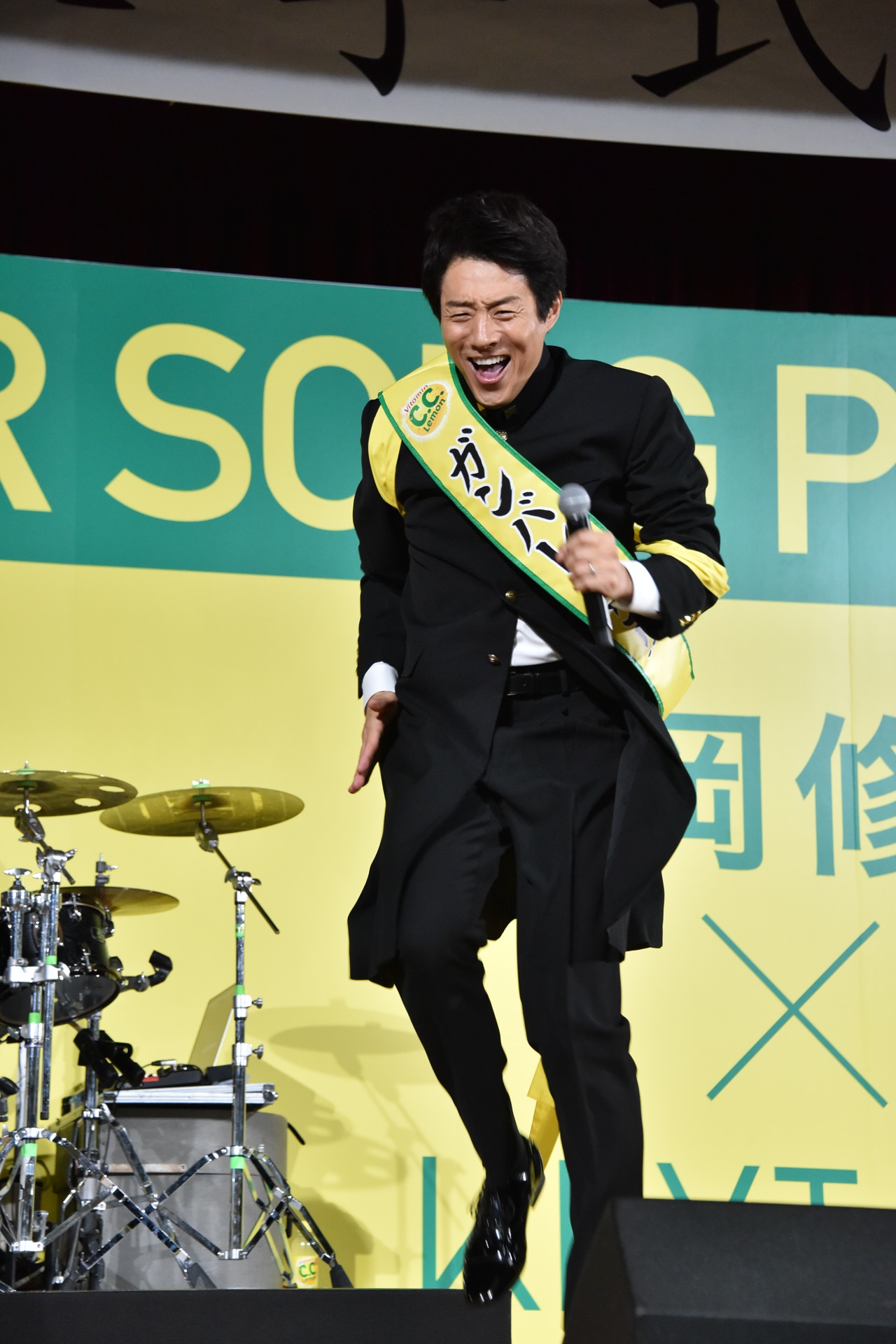 その場で走る松岡修造。