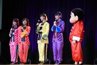 ももいろクローバーZと野原しんのすけ。