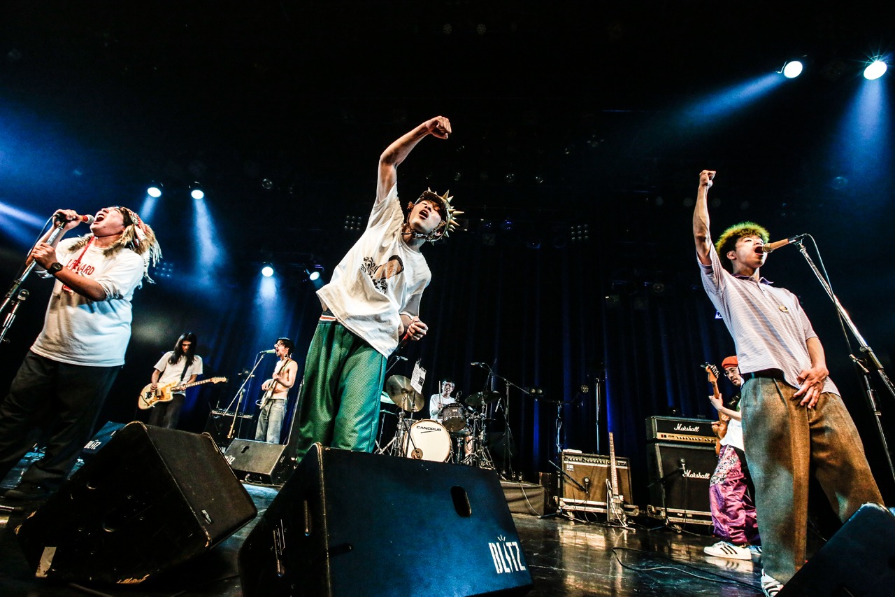 どついたるねん「Let's Go Party!! 4649!」の様子。