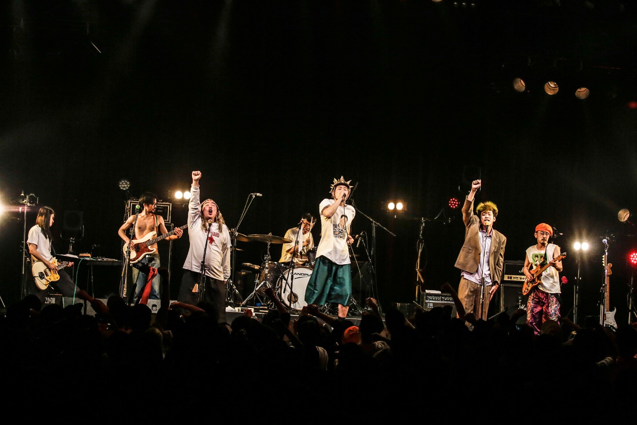 どついたるねん「Let's Go Party!! 4649!」の様子。