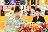 マツコ・デラックスと松任谷由実。(c)TBS