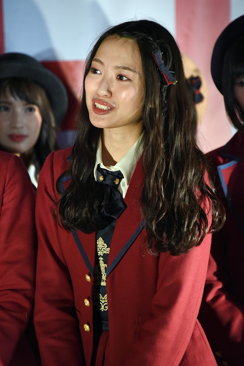 北原里英