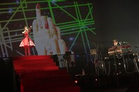 左から浜崎容子、おおくぼけい。（撮影：ゆうゆっこ）