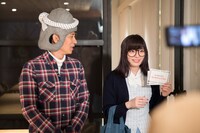 柴田英嗣ときゃりーぱみゅぱみゅ。