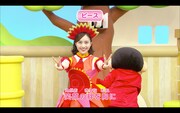 「笑一笑 ～シャオイーシャオ！～」振り付け動画のワンシーン。