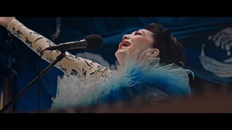 「ペプシ Jコーラ」CMのワンシーン。