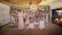 乃木坂46「トキトキメキメキ」ミュージックビデオのワンシーン。