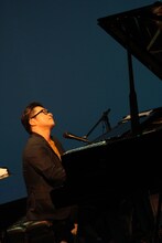 さかいゆう（Photo by ATSUKI IWASA）