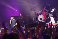 スキマスイッチ（撮影：岩佐篤樹）