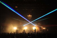 「BAND-MAID WORLD DOMINATION TOUR 2018【宣告】」 Zepp Tokyo公演の様子。（Photo by MASANORI FUJIKAWA）