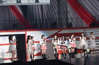 大家志津香、指原莉乃、峯岸みなみ、宮崎美穂からなる“お局様4”とトークするNGT48のドラフト研究生。