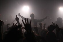 「FLOW 15th Anniversary TOUR 2018『アニメ縛り』」初日公演の様子。（写真提供：キューンミュージック）