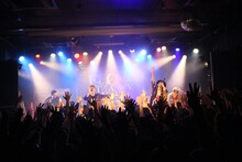 「FLOW 15th Anniversary TOUR 2018『アニメ縛り』」初日公演の様子。（写真提供：キューンミュージック）