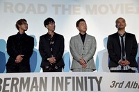 左からKAZUKI、P-CHO、GS、KUBO-C。