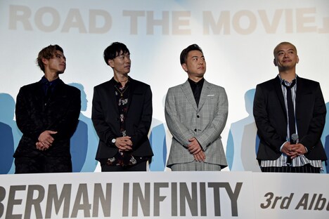 左からKAZUKI、P-CHO、GS、KUBO-C。