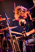 SAMBU（Dr, Cho / NAMBA69）（Photo by Takashi "TAKA" Konuma）