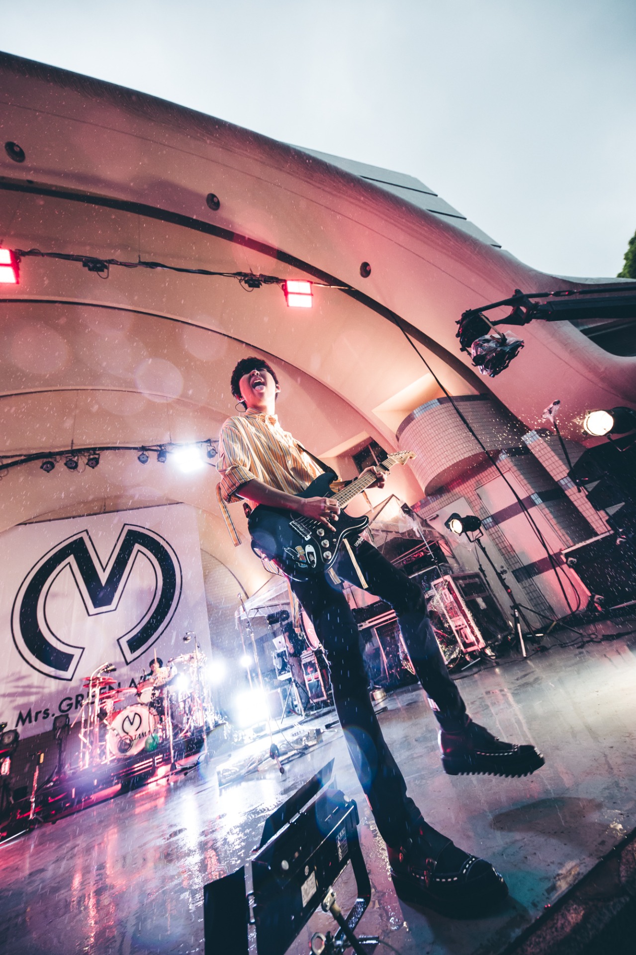 若井滉斗（G）（photo by umihayato）
