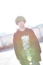 首藤義勝（Vo, B）