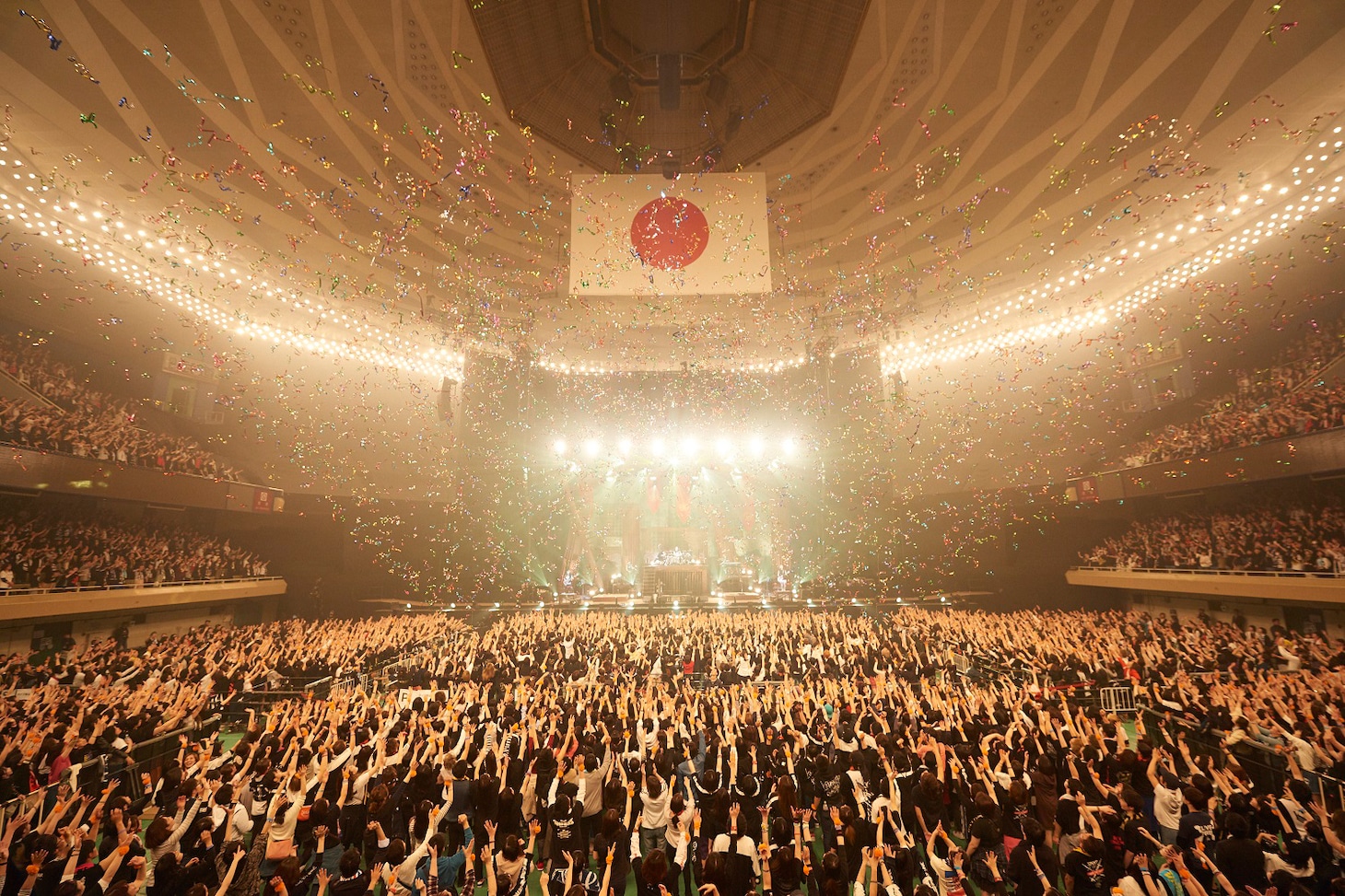 「SPYAIR TOUR 2018 -KINGDOM-」日本武道館公演の様子。