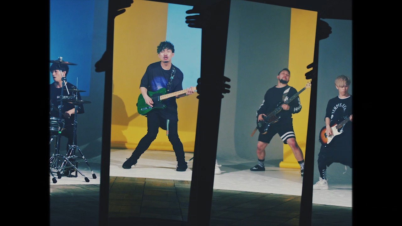 Rhythmic Toy World「さなぎ［想像力の最前線ver.］」ミュージックビデオのワンシーン。
