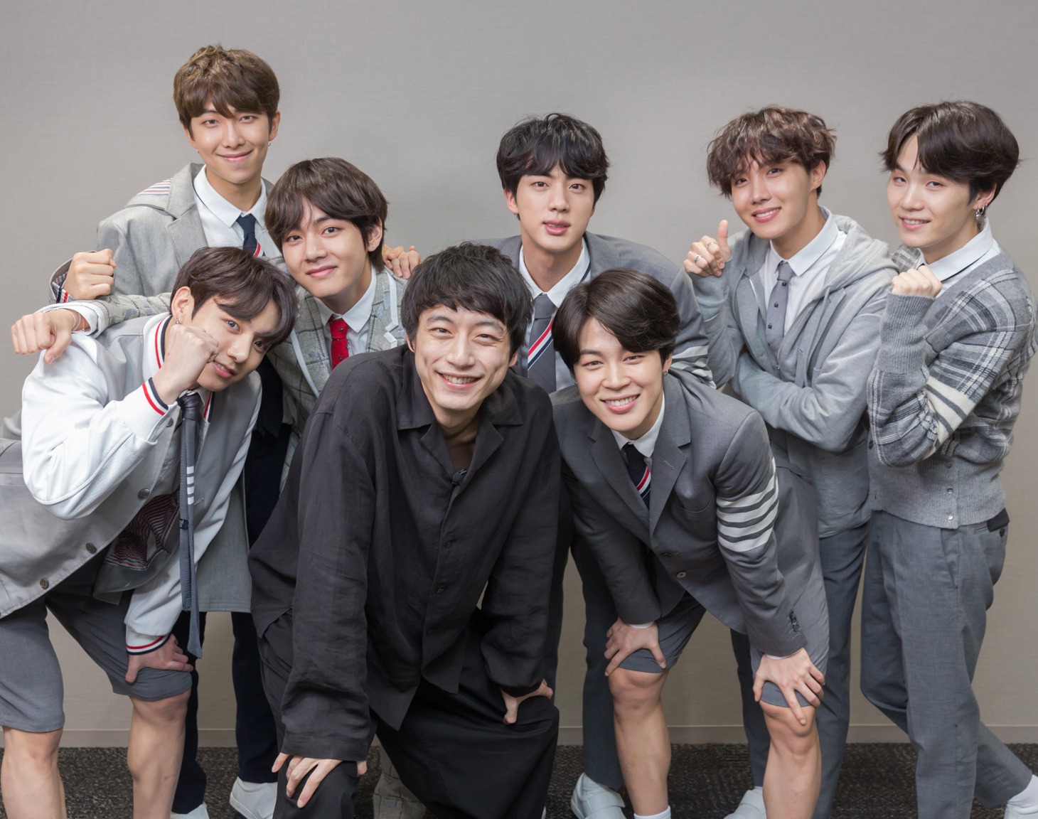 BTS（防弾少年団）と坂口健太郎。(c) Big Hit Entertainment