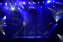amazarashi Live Tour 2018「地方都市のメメント・モリ」Zepp DiverCity TOKYO公演の様子。