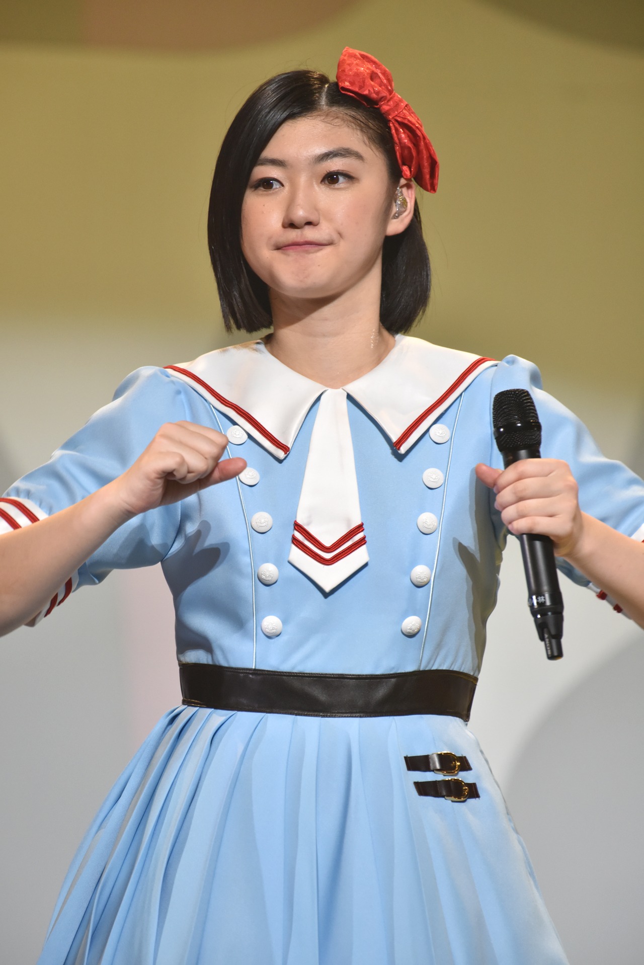小林歌穂