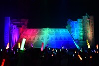 「私立恵比寿中学 SHAKARIKI SPRING TOUR 2018～New,Gakugeeeekai of Learning～（新・学芸会のすゝめ）」初日公演の様子。