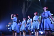 「私立恵比寿中学 SHAKARIKI SPRING TOUR 2018～New,Gakugeeeekai of Learning～（新・学芸会のすゝめ）」初日公演の様子。