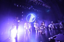 東京パフォーマンスドール「ダンスサミット2018 ～Wanna be SHINY LADY～」の様子。（写真提供：EPICレコードジャパン）