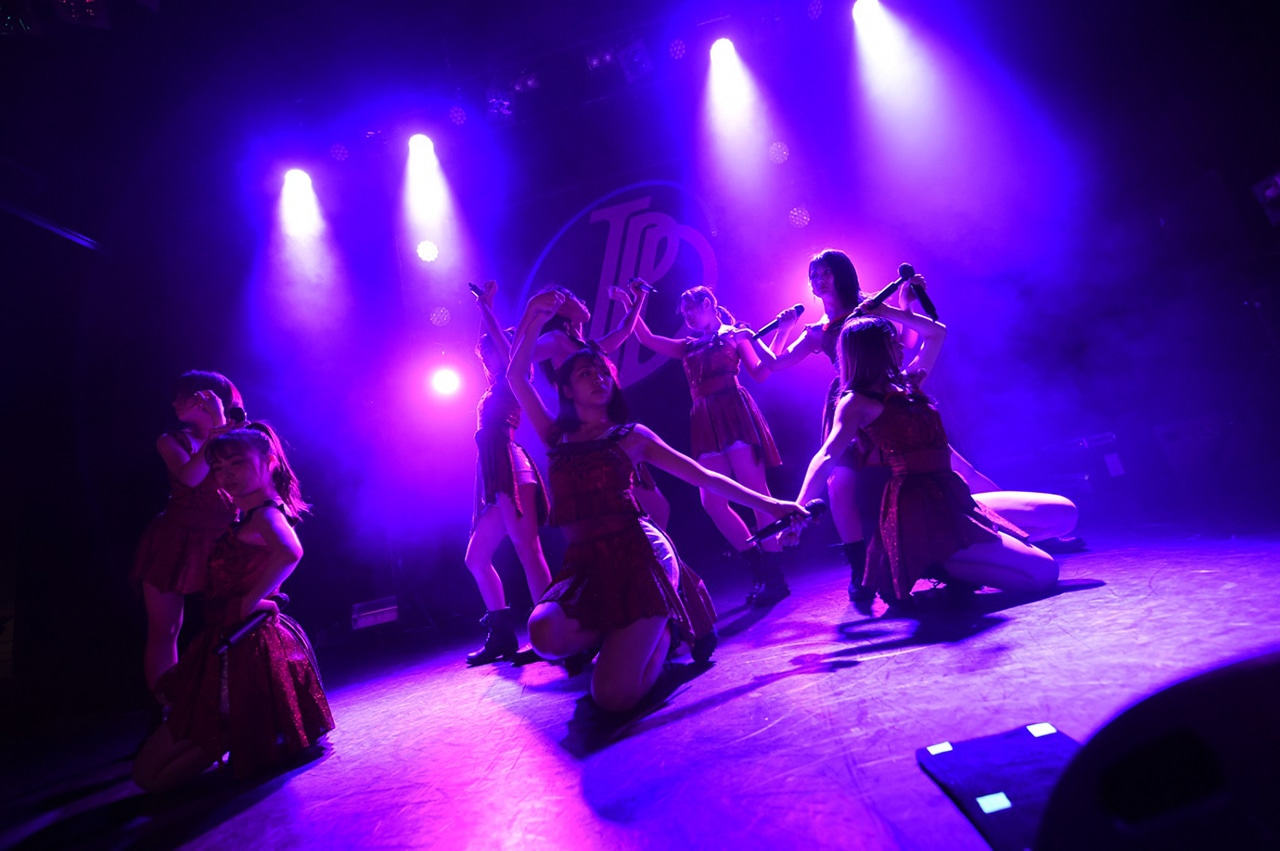東京パフォーマンスドール「ダンスサミット2018 ～Wanna be SHINY LADY～」の様子。（写真提供：EPICレコードジャパン）