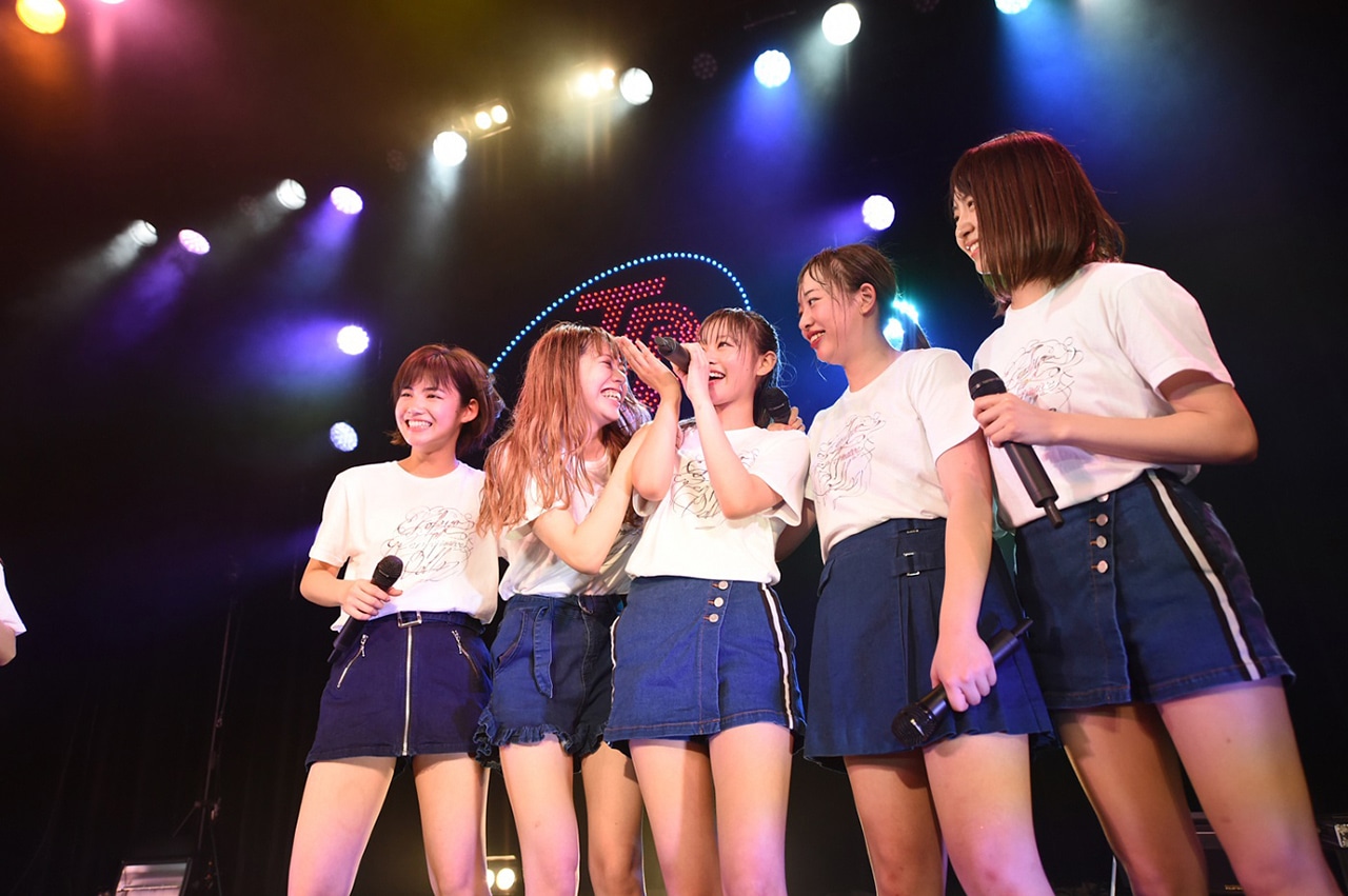 東京パフォーマンスドール「ダンスサミット2018 ～Wanna be SHINY LADY～」の様子。（写真提供：EPICレコードジャパン）