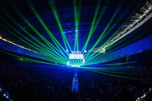 WANIMA「Everybody!! TOUR」千葉・幕張メッセ国際展示場9～11ホール公演の様子。（撮影：瀧本 JON... 行秀）