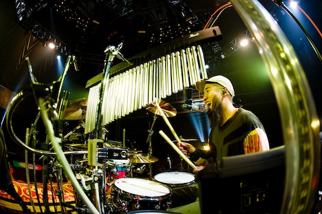 FUJI（Dr, Cho）（撮影：瀧本 JON... 行秀）