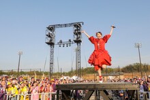 百田夏菜子（Photo by HAJIME KAMIIISAKA+Z）