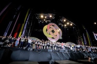 「ももクロ 春の一大事 2018 in 東近江市 ～笑顔のチカラ つなげるオモイ～」の様子。（Photo by HAJIME KAMIIISAKA+Z）