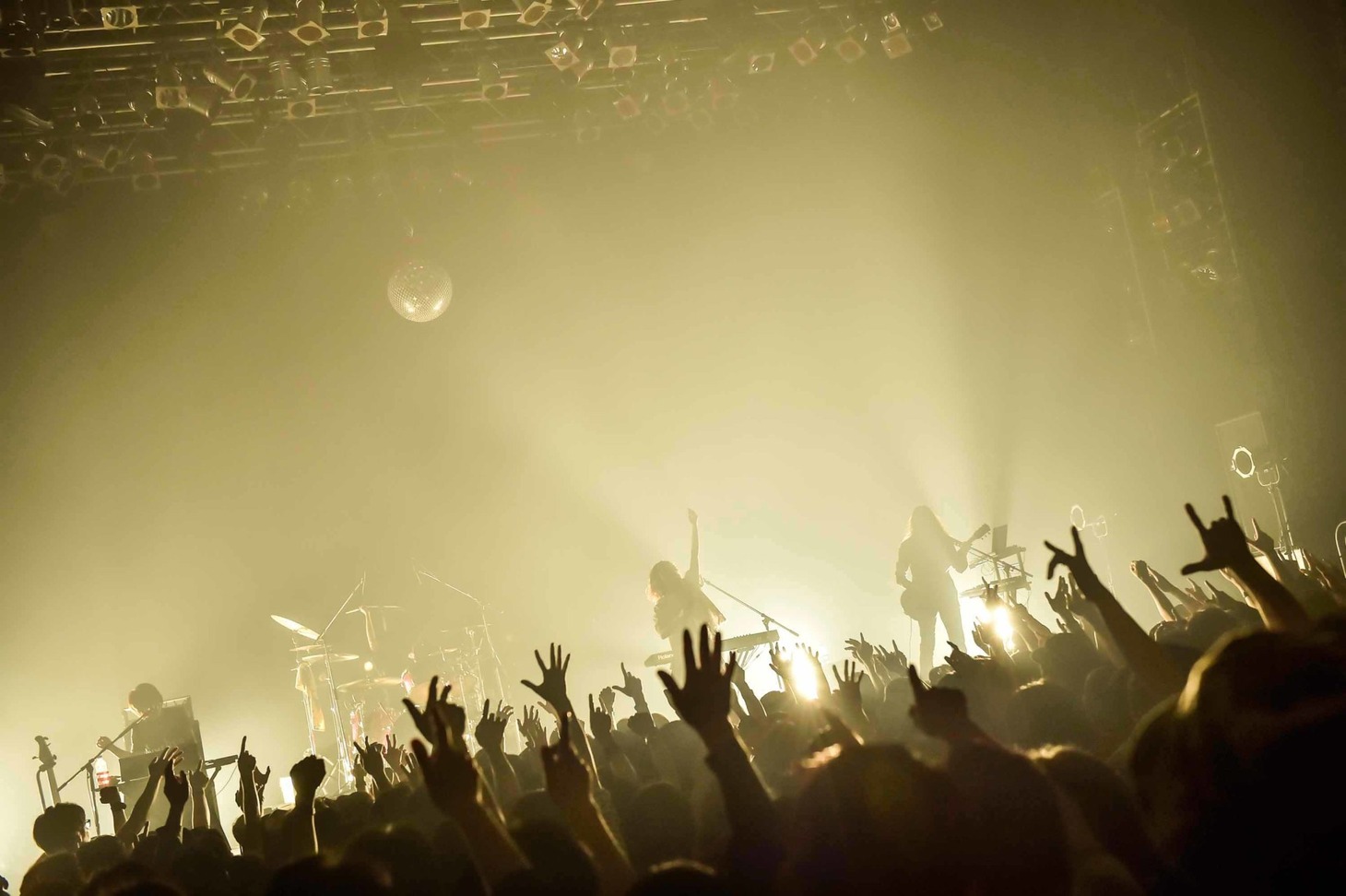 ねごと「ねごとワンマンツアー2018 『SOAK』-FINAL-」の様子。（Photo by AZUSA TAKADA）