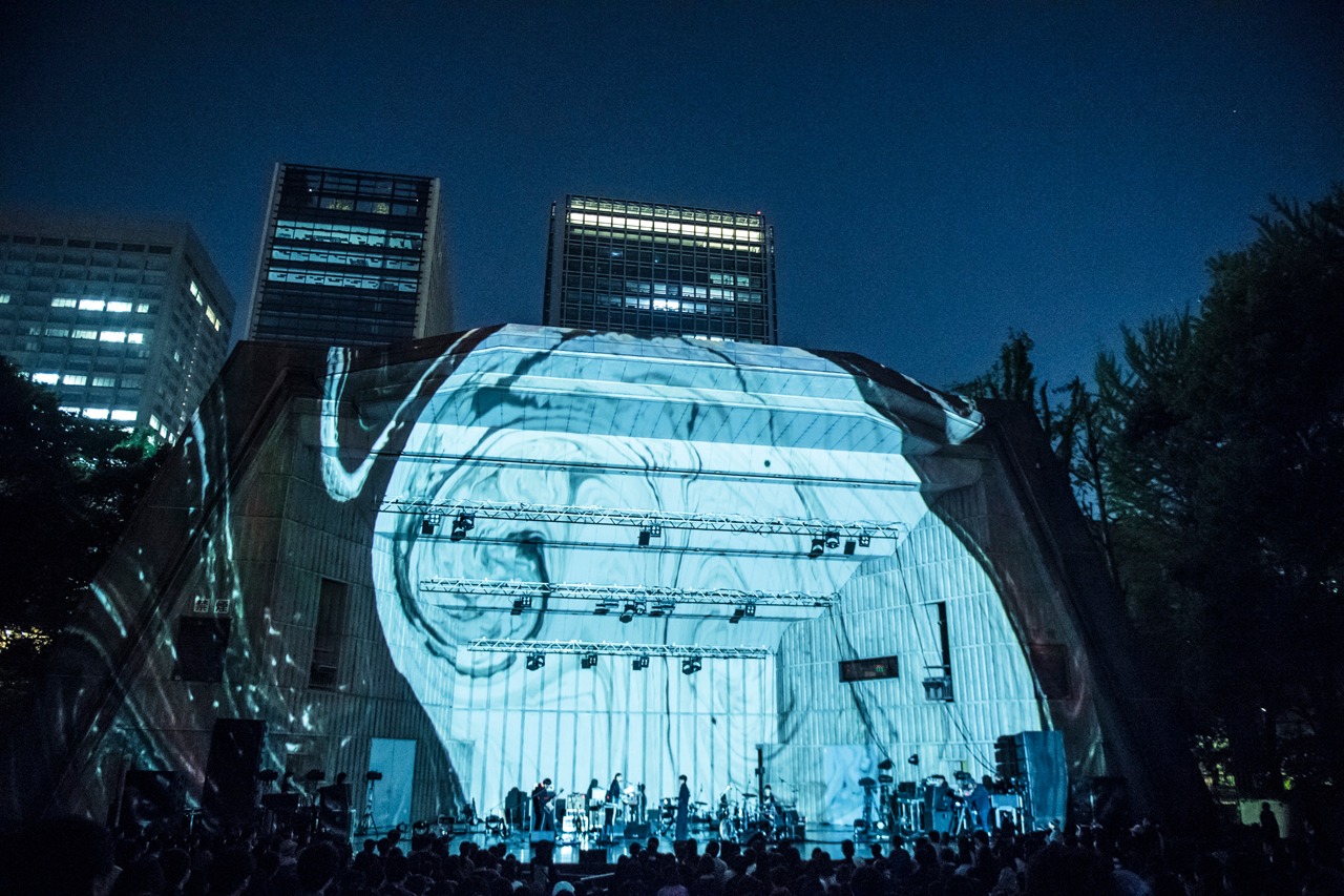 雨のパレード「ame_no_parade Oneman Tour 2018 "COLORS"」東京・日比谷野外大音楽堂公演の様子。（撮影：田中聖太郎）