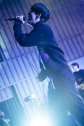 福永浩平(Vo)(撮影:田中聖太郎)