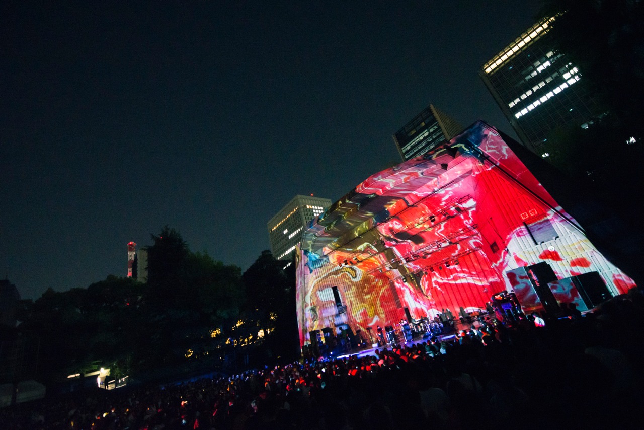 雨のパレード「ame_no_parade Oneman Tour 2018 "COLORS"」東京・日比谷野外大音楽堂公演の様子。（撮影：田中聖太郎）