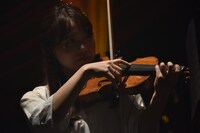 ネギストリングスによる演奏の様子。