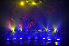 Negicco「世田谷コンサート」オープニングの様子。