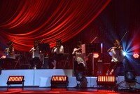 ネギストリングスによる演奏の様子。