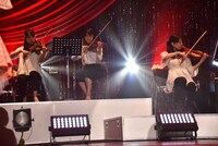 ネギストリングスによる演奏の様子。