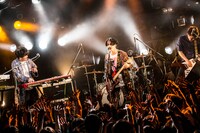 マカロニえんぴつ「マカロックツアーvol.5 ～朝食抜いたら超SHOCK篇～」東京・渋谷CLUB QUATTRO公演の様子。（撮影：中山優司）