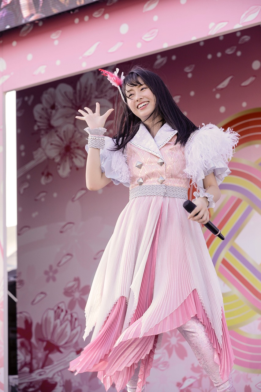 佐々木彩夏（Photo by HAJIME KAMIIISAKA+Z）