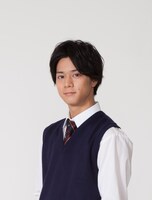 転校生・葉山リゲル役の石原壮馬。
